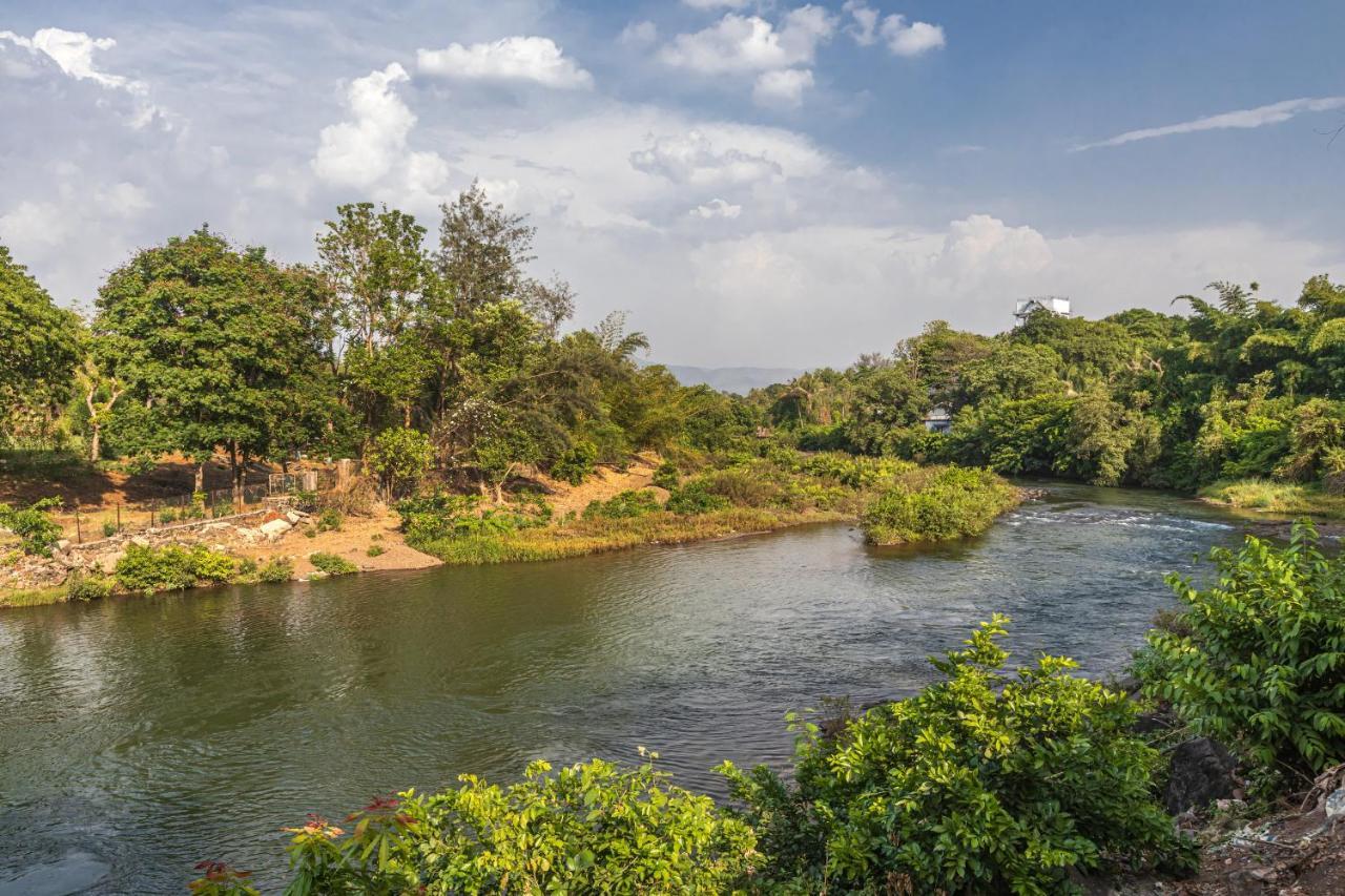 Saffronstays Riverfront Manor, 5-Bdr Pool Villa By Pej River Karjat Exterior foto
